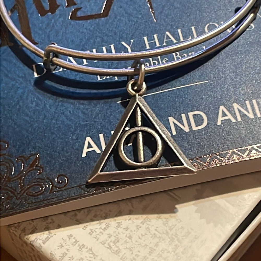Alex and Ani Retired BNWT Harry Potter Deathly Hallows Bracelet Silver Tone